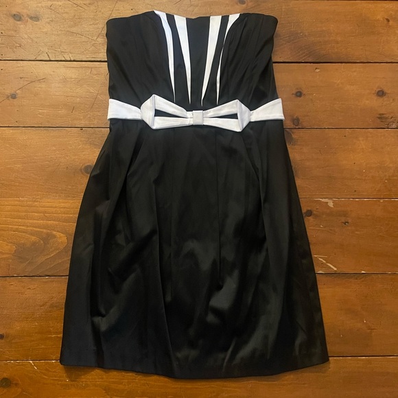 New Vintage 90s Jessica McClintock Gunne Sax Black Satin Tuxedo Strapless Dress - Picture 2 of 10